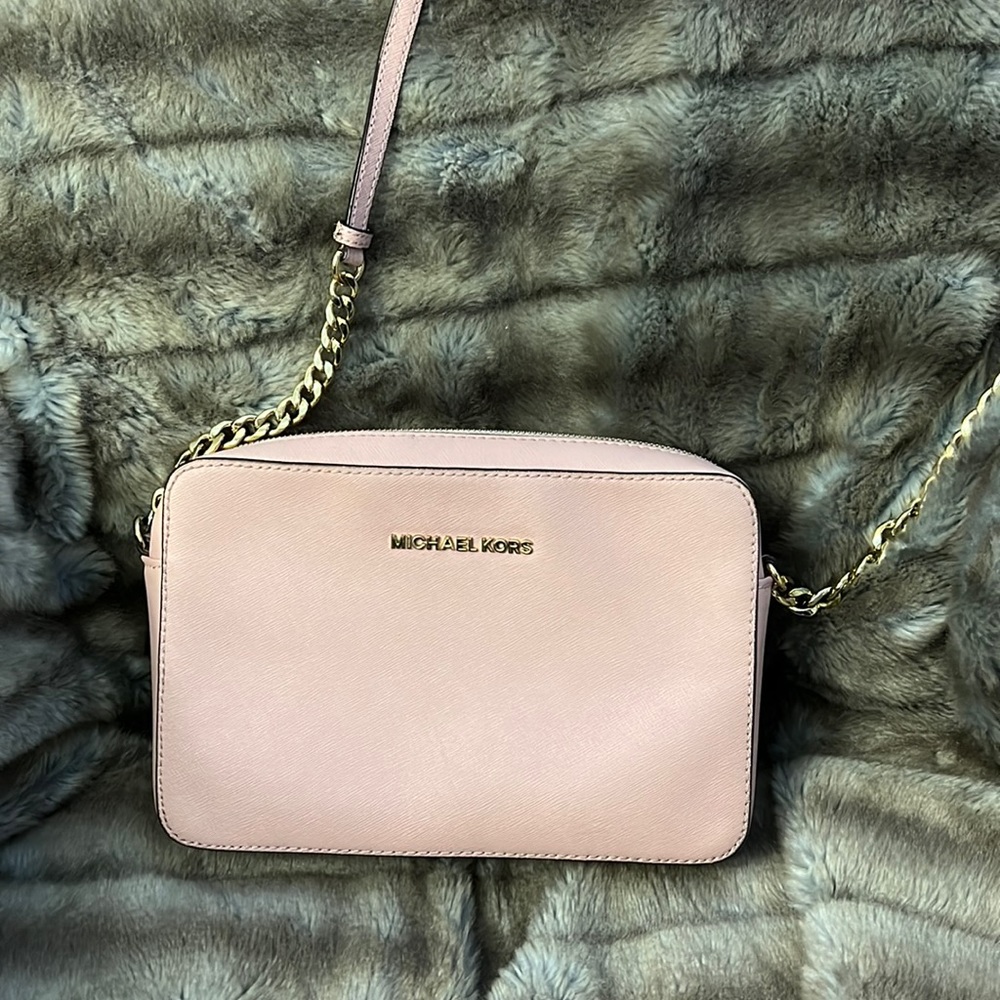 MICHAEL KHORS CROSSBODY